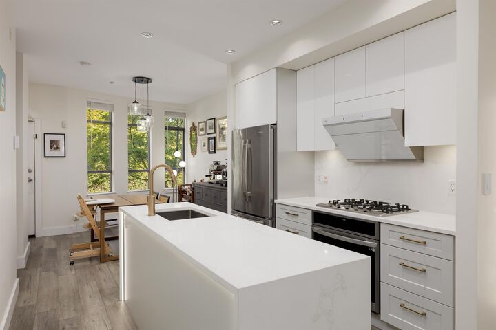 Property Photo:  828 W 6th Avenue  BC V5Z 1A6 