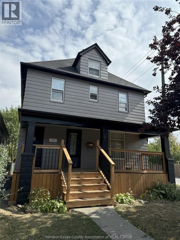 Property Photo:  792 Pierre Avenue Main  ON N9A 2K5 