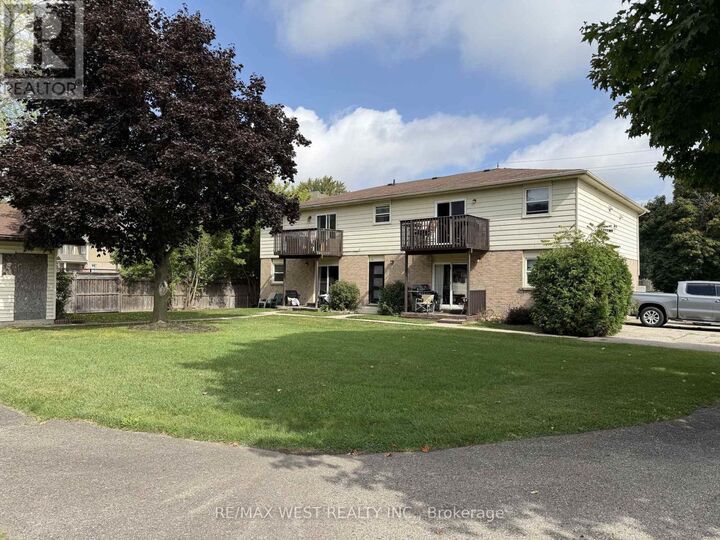Property Photo:  60 Willow Street  ON N3L 2K6 