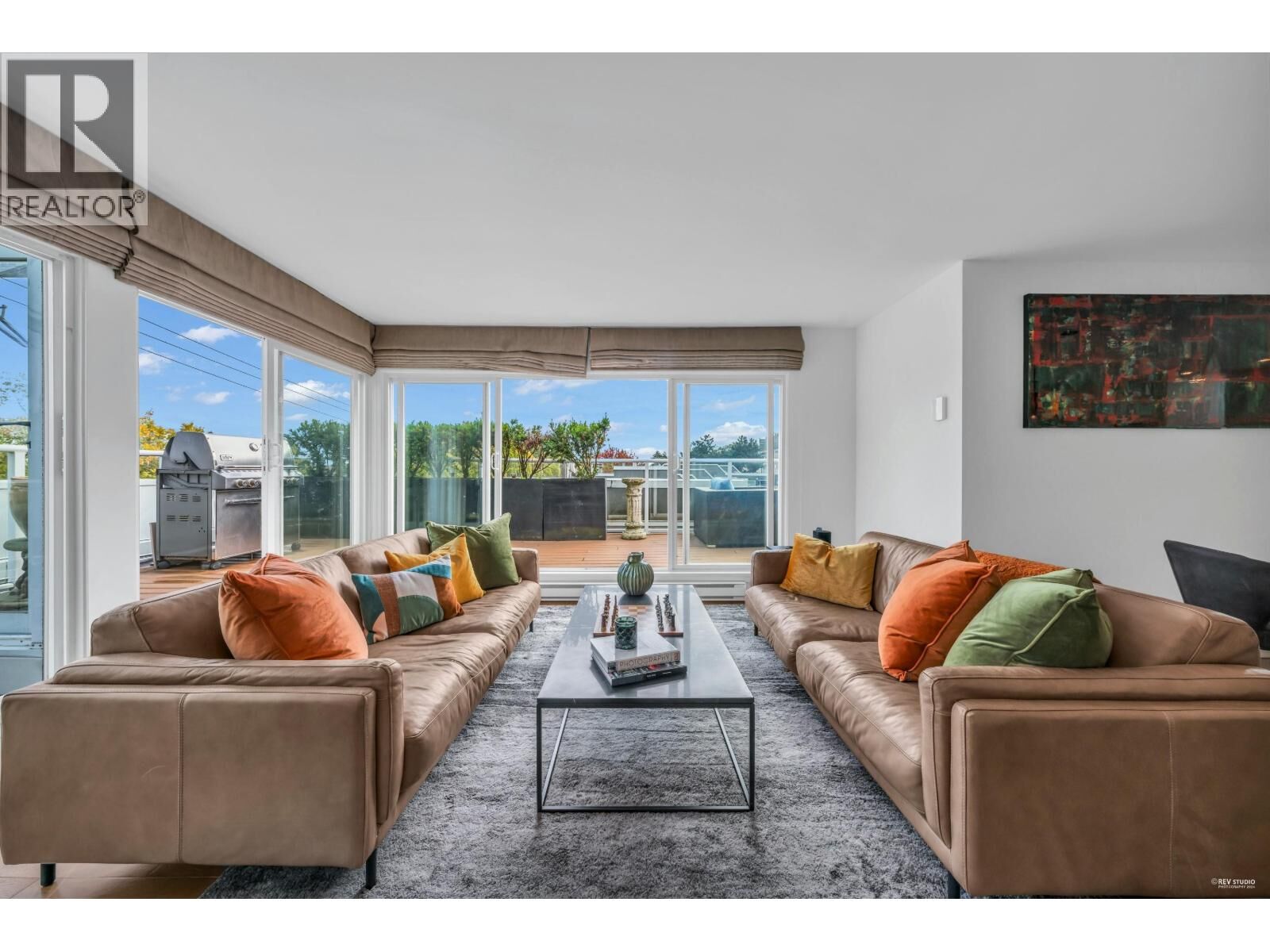 Property Photo:  2243 Oak Street  BC V6H 3W6 