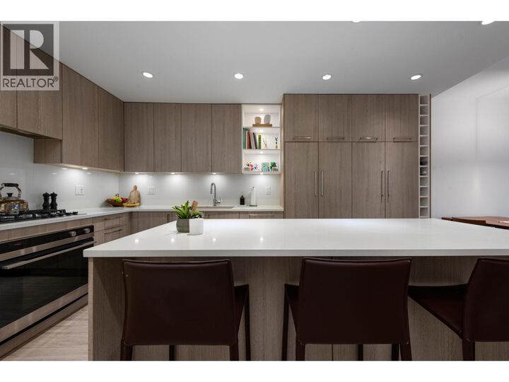 Property Photo:  733 East 3rd Street 110  BC V7L 1G8 