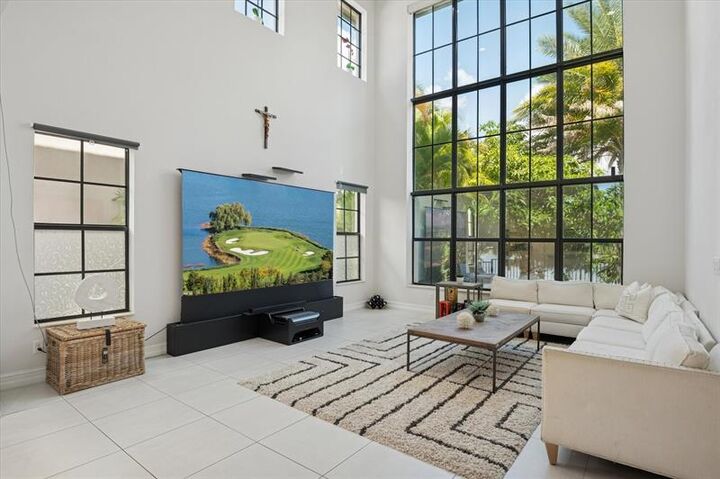 Property Photo:  11515 Horizon Rd  FL 33076 