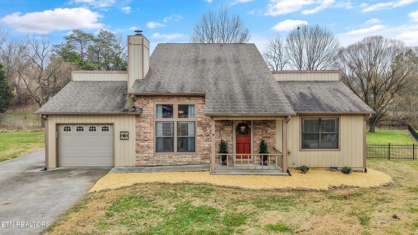 Property Photo:  7400 Foxglove Lane  TN 37918 