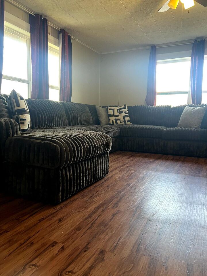 Property Photo: 601 Walnut Street TX 75644