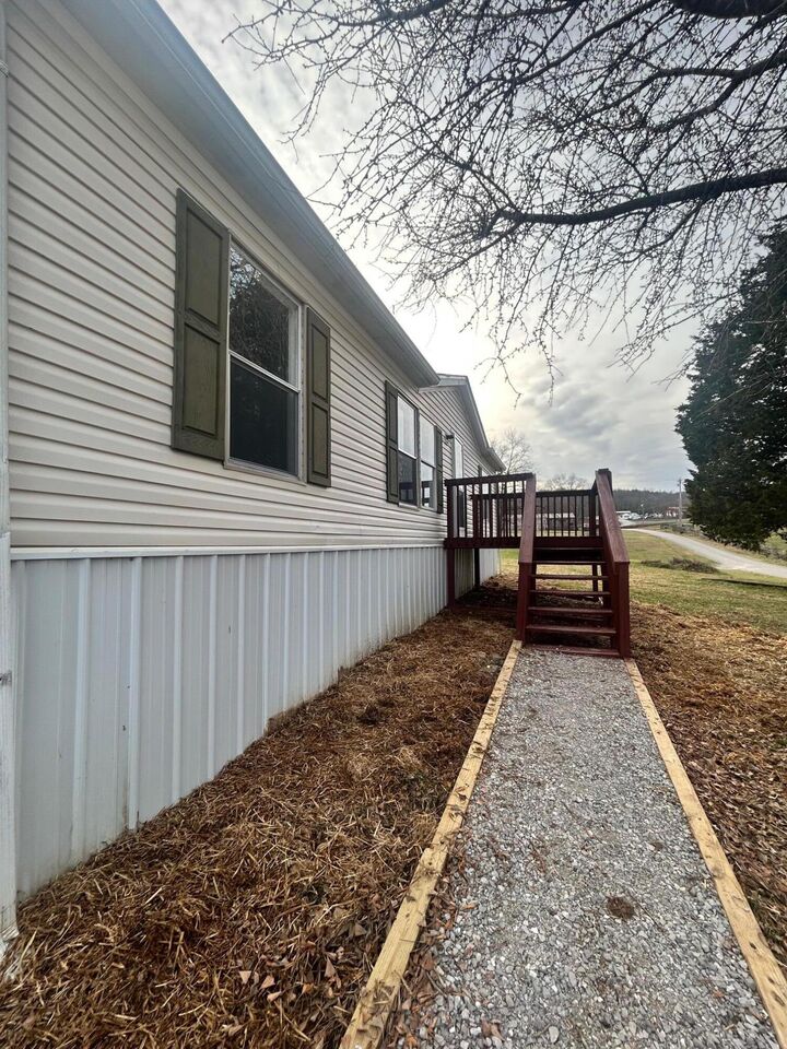 Property Photo:  125 Rhonder Drive  KY 42553 