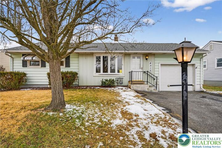 Property Photo:  4315 Embur Terrace  PA 18045 