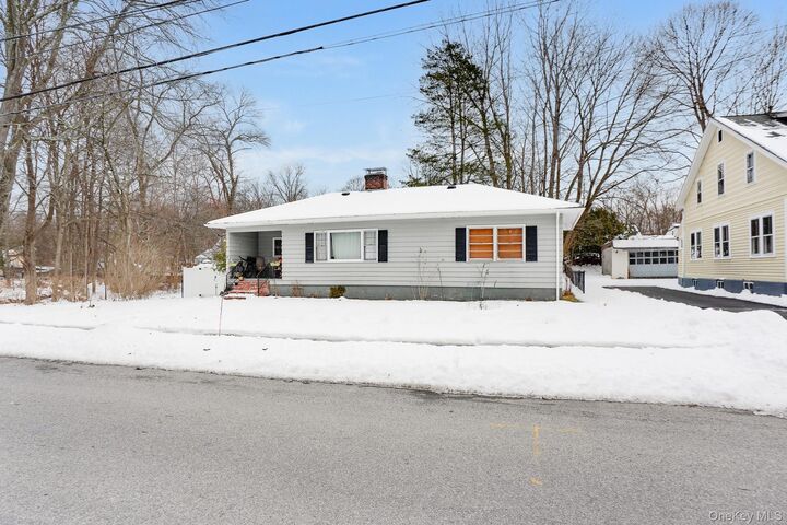 Property Photo:  25 Park Avenue  NY 12603 