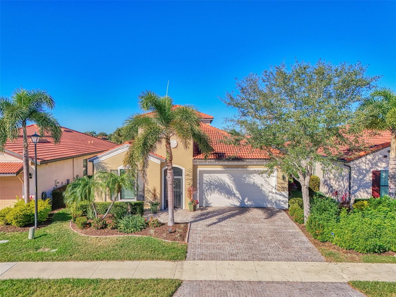 Property Photo:  23692 Waverly Circle  FL 34293 