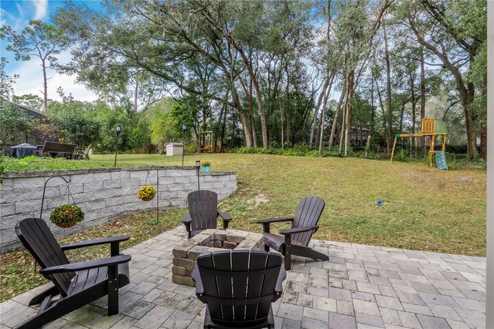 Property Photo: 425 Black Ironwood Drive FL 32724