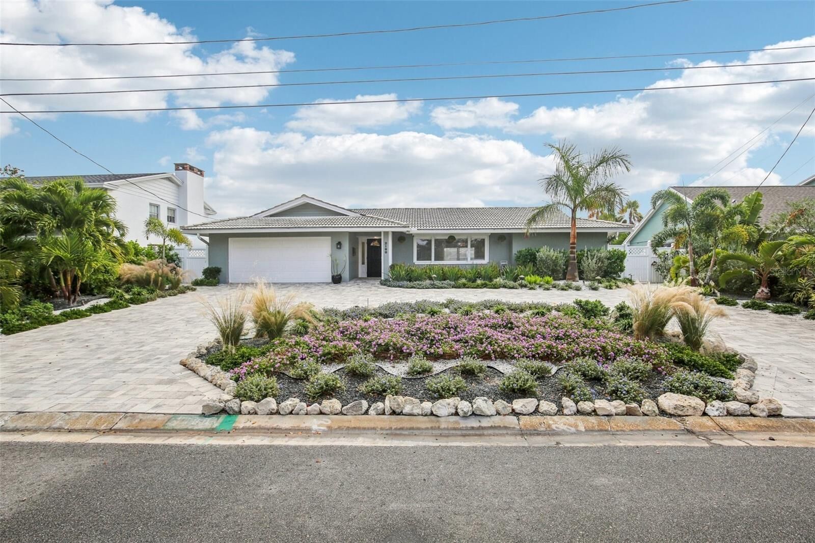 Property Photo: 2180 Dolphin Boulevard S FL 33707