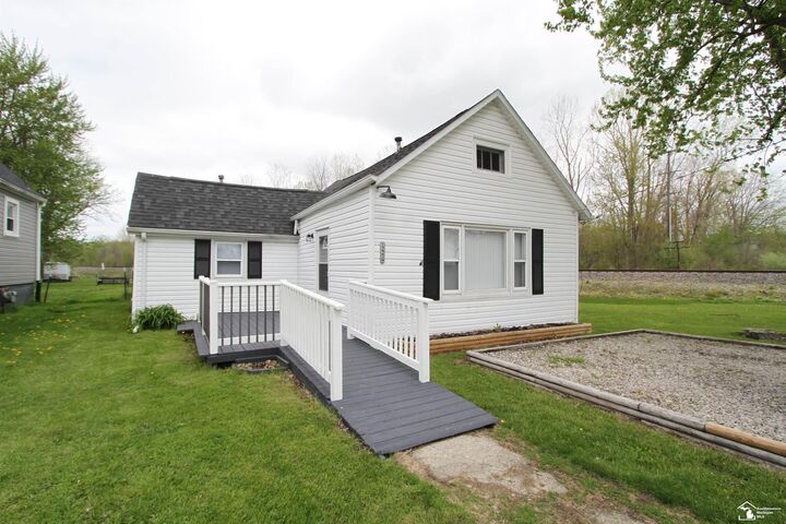 Property Photo:  12259 Eldora Road  MI 48117 