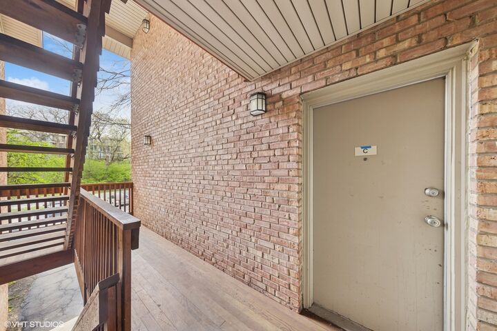 Property Photo:  5809 Oakwood Drive C  IL 60532 