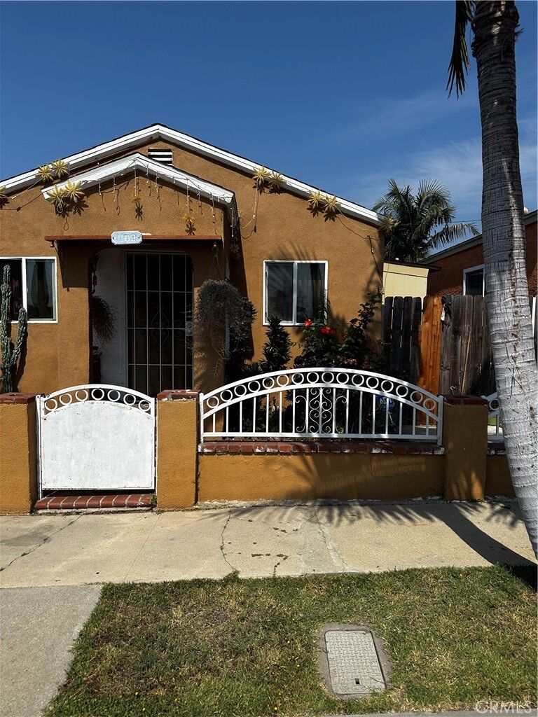 Property Photo:  409 N McPherson Street  CA 90631 