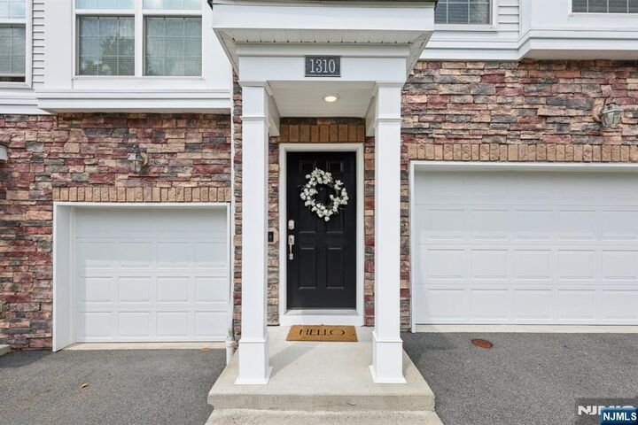 Property Photo:  1310 Parkview Lane  NJ 07866 