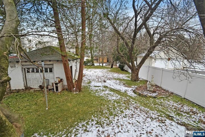 Property Photo:  86 Montross Avenue  NJ 07070 