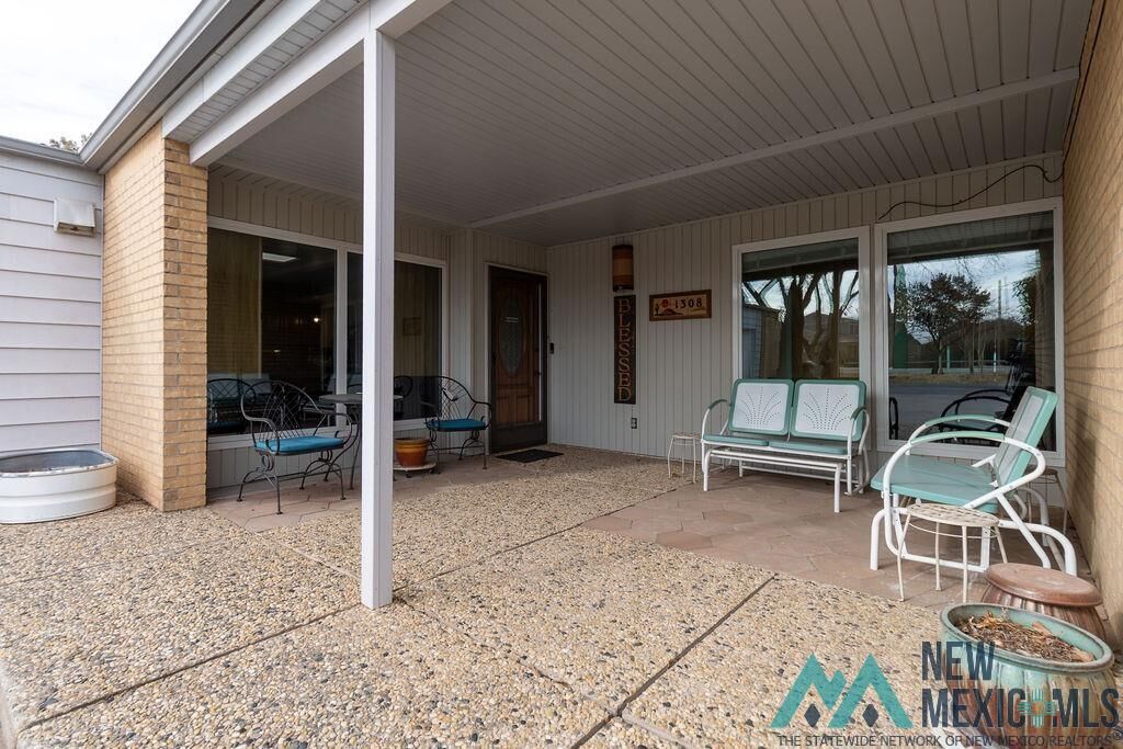 Property Photo: 1308 W Orchard Lane NM 88220