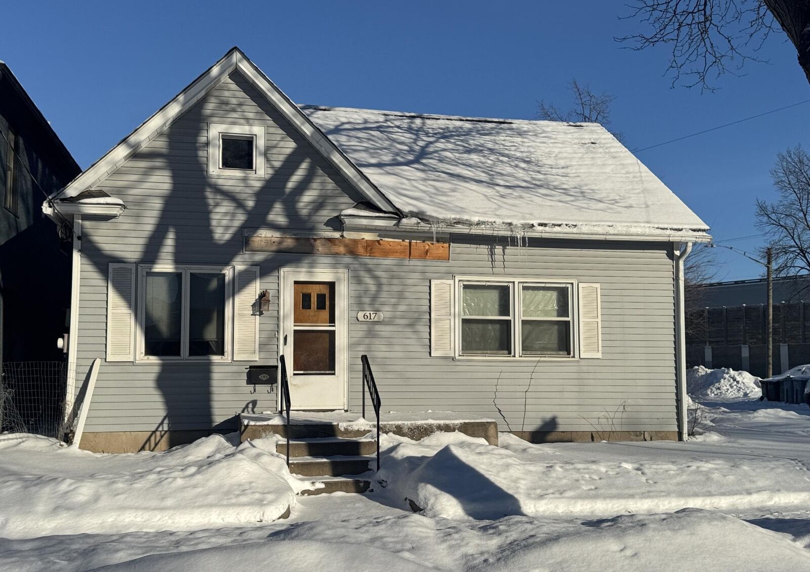Property Photo:  617 24th Avenue NE  MN 55418 