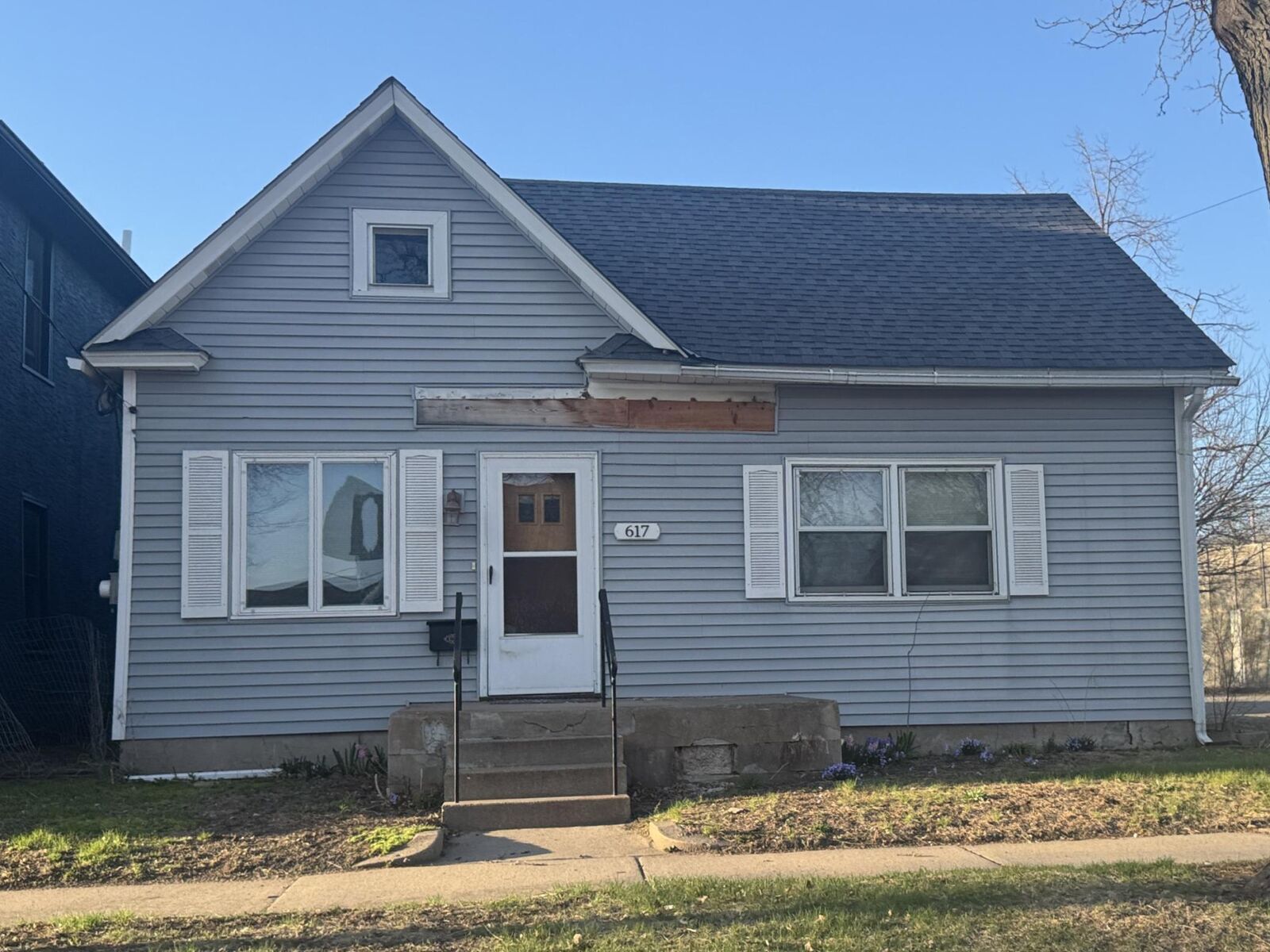 Property Photo:  617 24th Avenue NE  MN 55418 