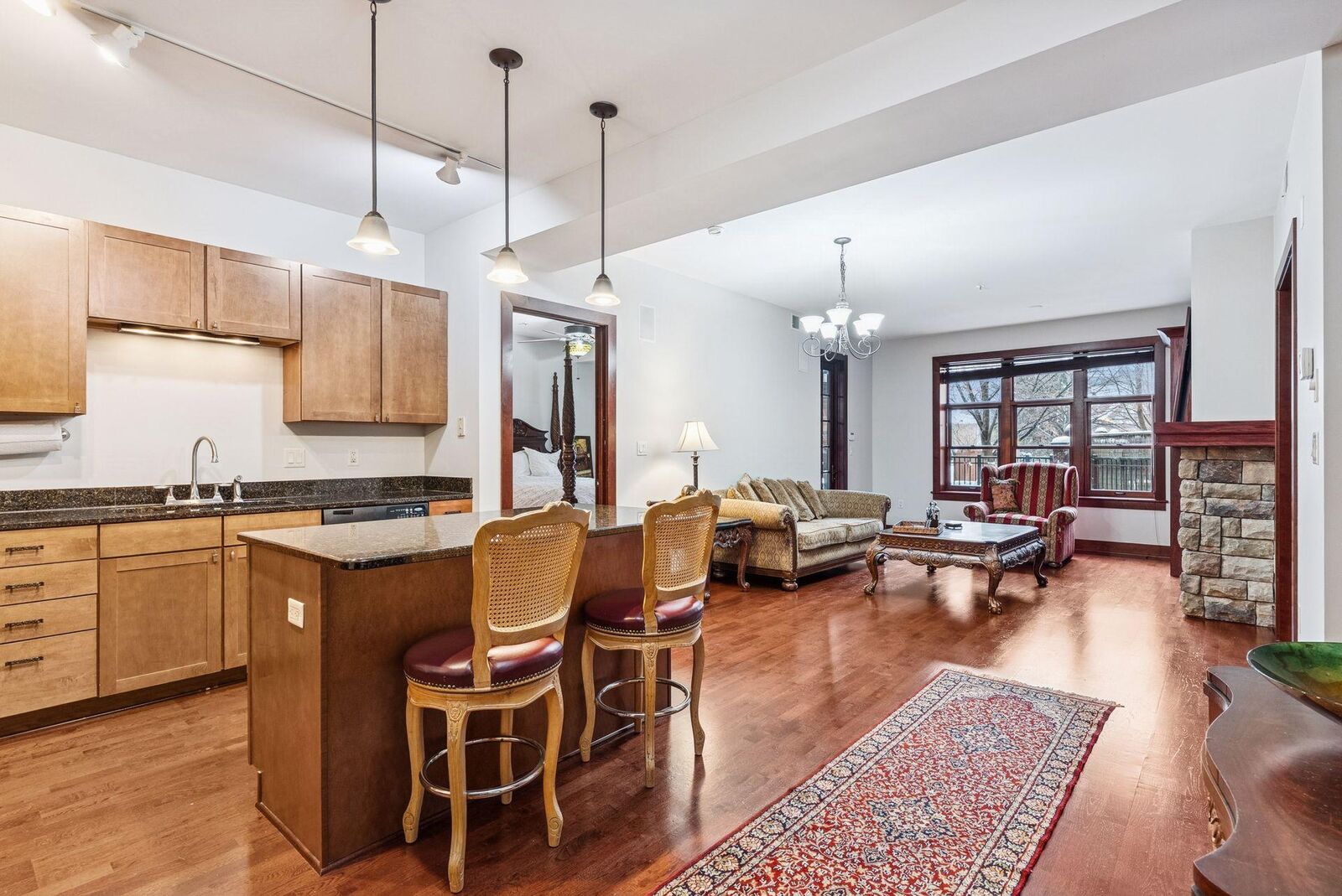 Property Photo:  80 Western Avenue N 105  MN 55102 