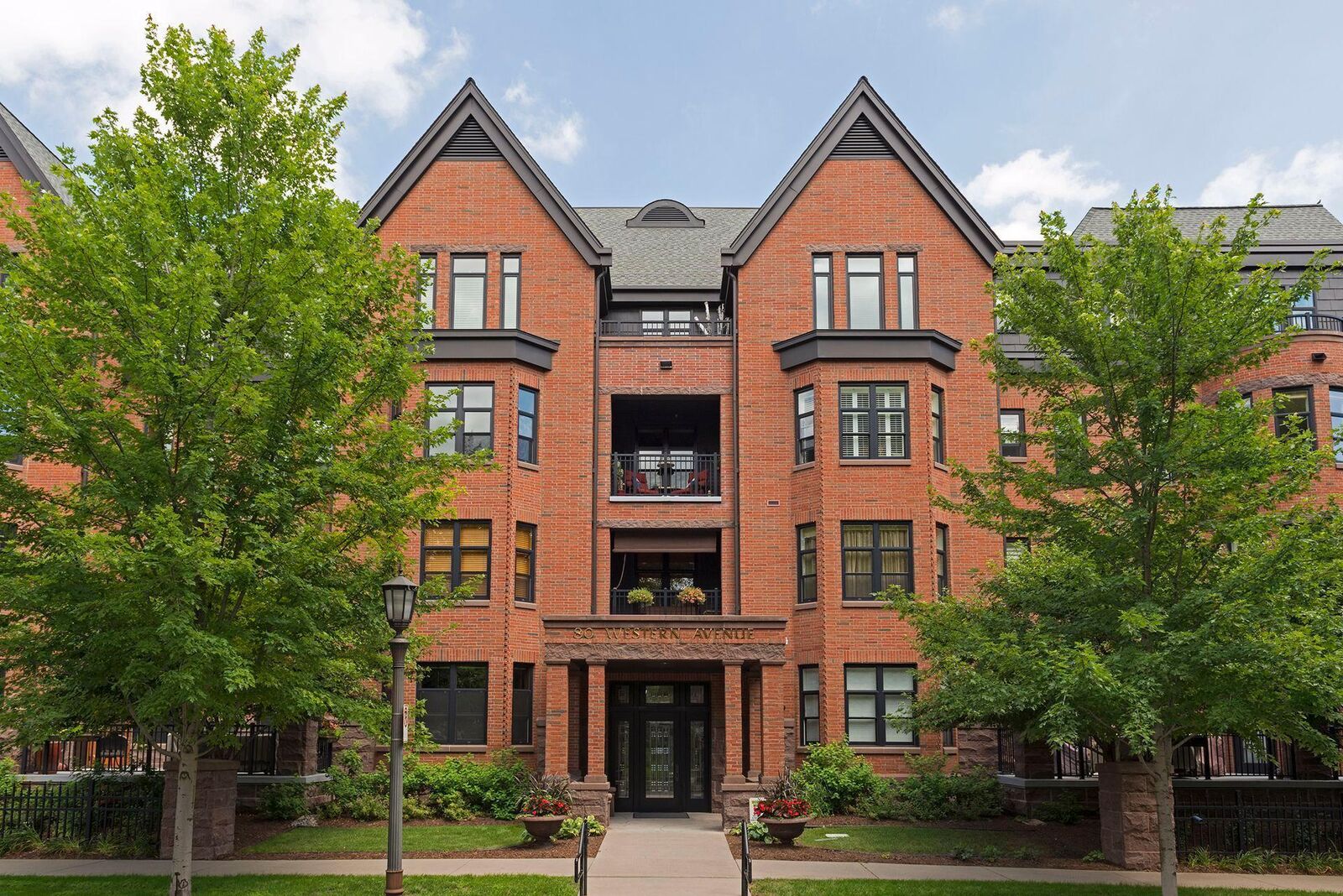 Property Photo:  80 Western Avenue N 105  MN 55102 