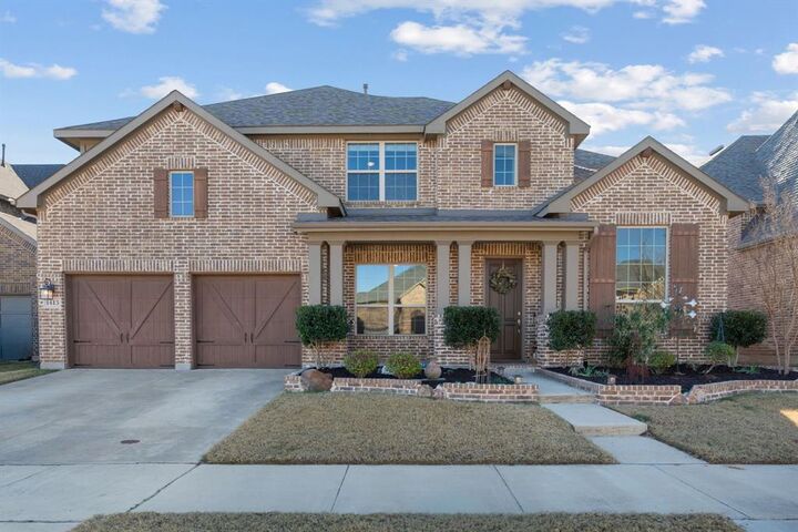 Property Photo: 1413 10th Street TX 76226