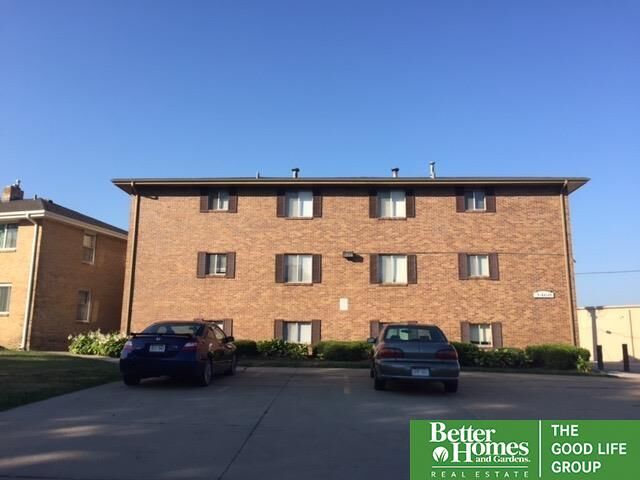 Property Photo: 3468 S 82nd Street NE 68124