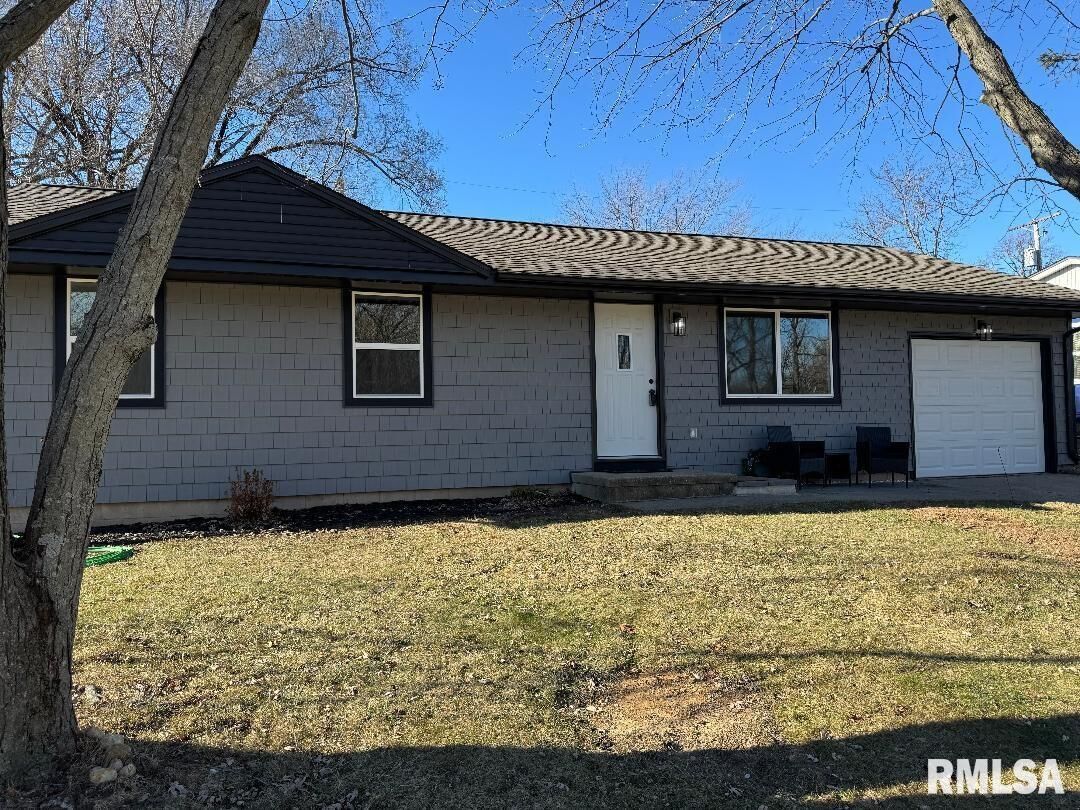 Property Photo:  5821 N Graceland Drive  IL 61614 