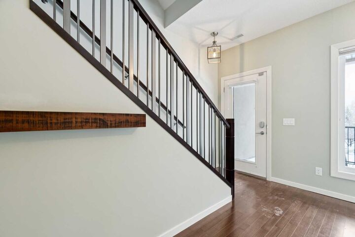 Property Photo:  303 Valley Ridge Manor NW  AB T3B 6C4 