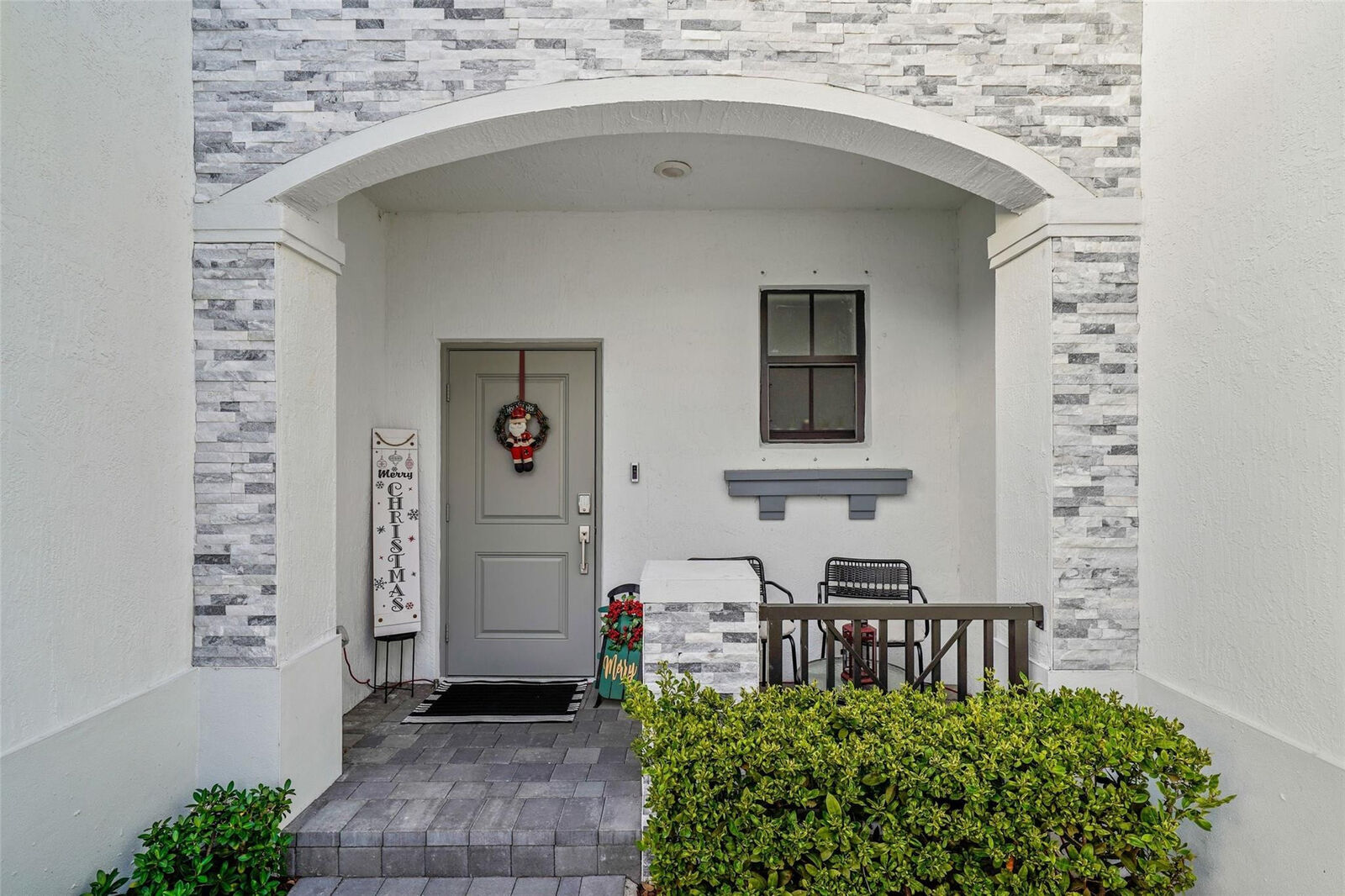 Property Photo:  659 NW 204th Street  FL 33169 