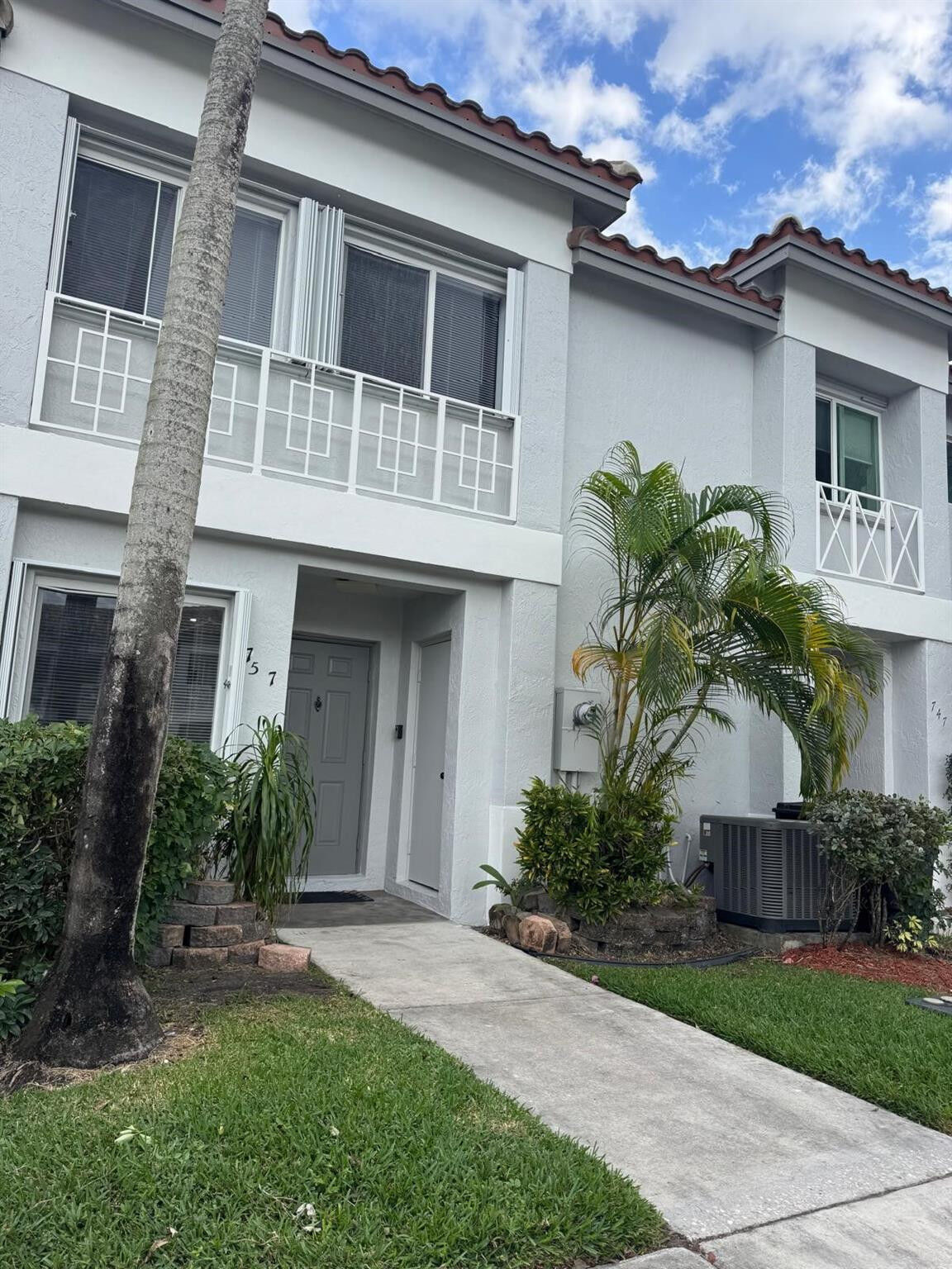 Property Photo:  757 NW 208th Drive  FL 33029 