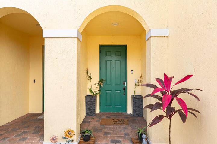 Property Photo: 7782 Paddock Place FL 33328