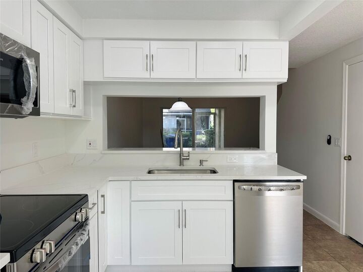 Property Photo: 5503 Pageant Place 22 FL 33063