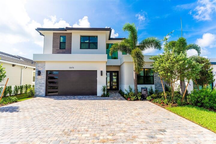 Property Photo: 12676 Solana Bay Circle FL 33412