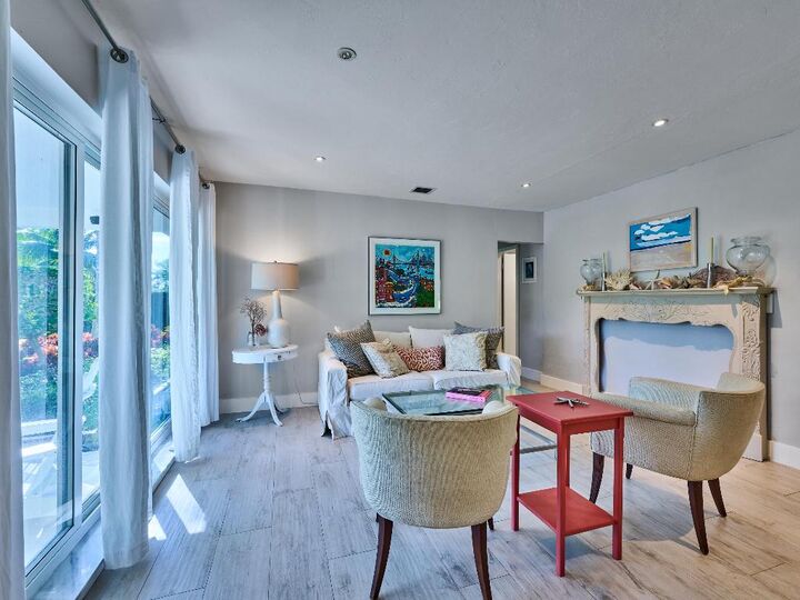 Property Photo:  301 NW 3rd Court  FL 33432 