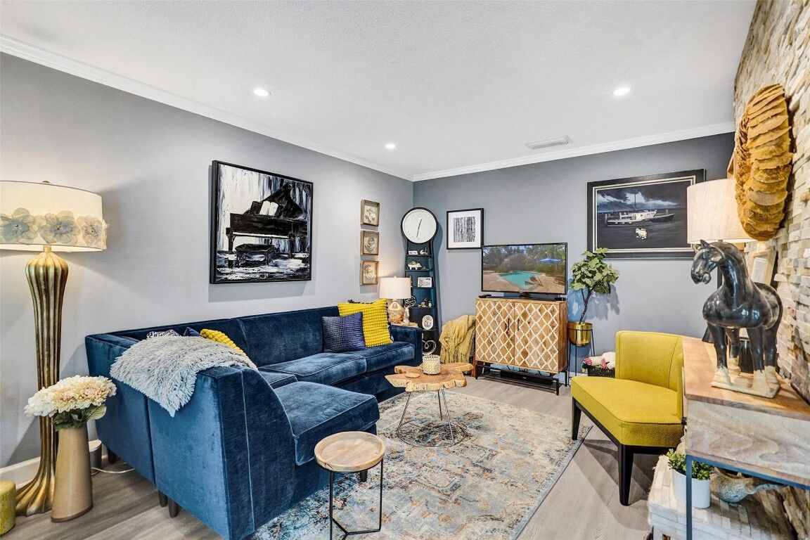 Property Photo:  1200 NE 17 Court 12  FL 33305 