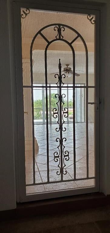 Property Photo:  3040 NE 16th Avenue 303 A  FL 33334 