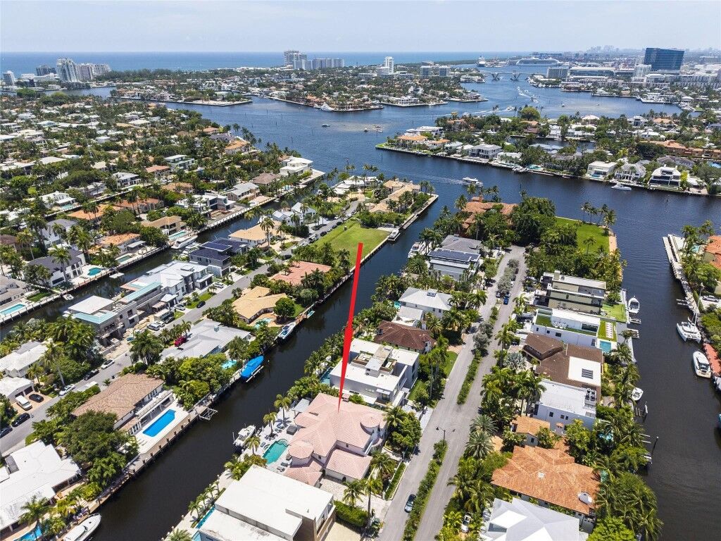Property Photo:  438 Coconut Isle Drive  FL 33301 