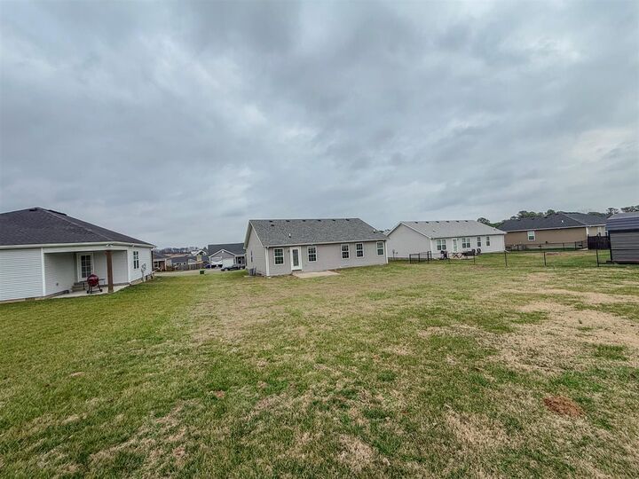 Property Photo:  113 Victoria Way  KY 42134 