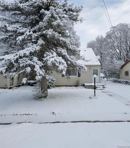 Property Photo: 634 W York Avenue MI 48505