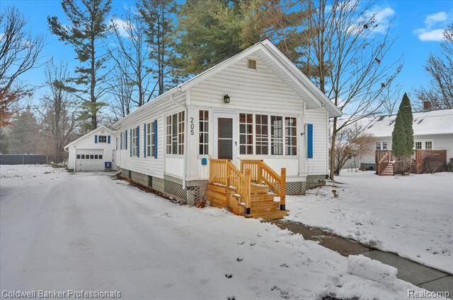 Property Photo:  205 Ferry Street  MI 48817 