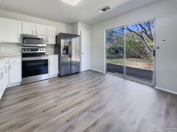 Property Photo:  2903 Edison  TX 78245 