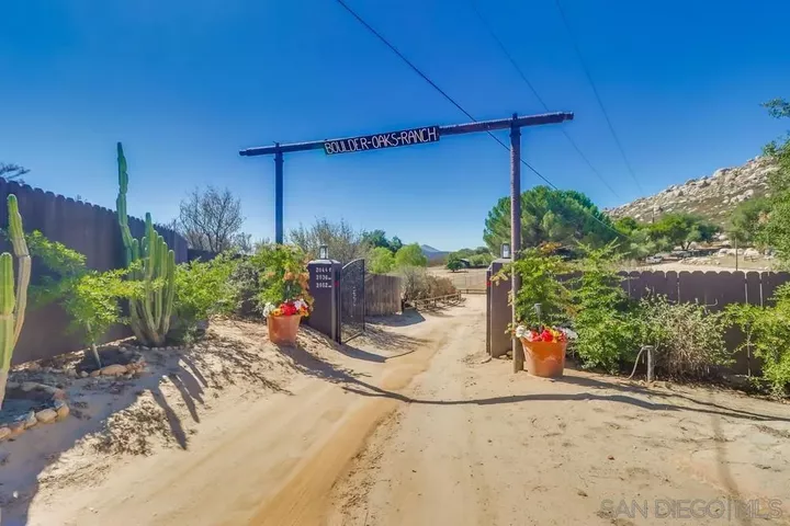 Property Photo: 2036 Boulder Oaks Rd CA 91963