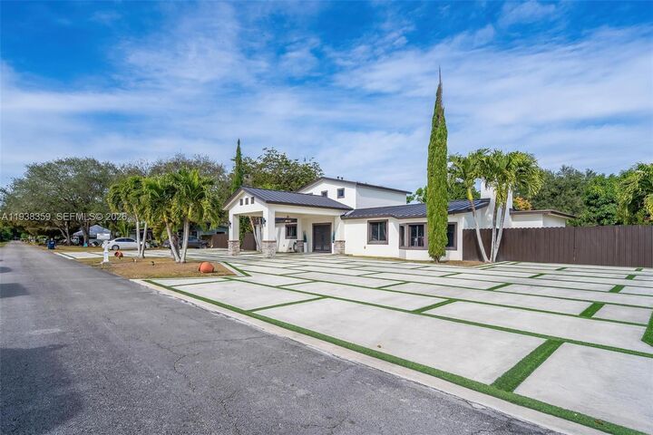 Property Photo:  20221 SW 318th St  FL 33030 