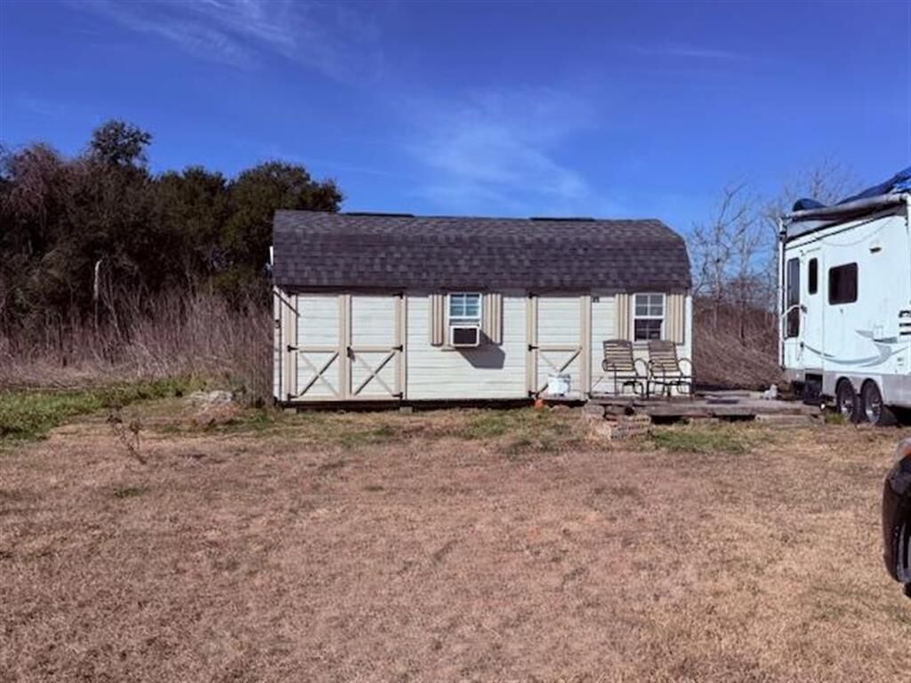 Property Photo:  207 Vejay St Street  LA 70631 