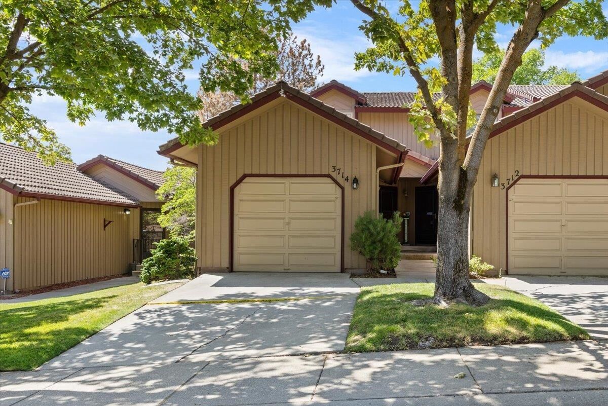 Property Photo:  3714 S Alder Cir  WA 99223 