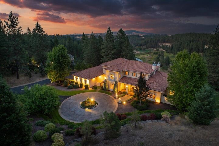 Property Photo: 13417 S Bluegrouse Ln WA 99224