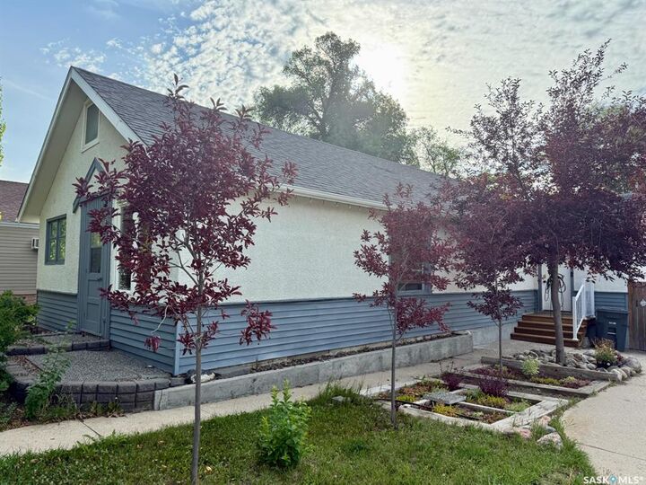 Property Photo: 113 4th Avenue E SK S0L 1S0