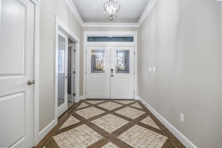 Property Photo:  2807 N Riverside Drive  WA 99353 