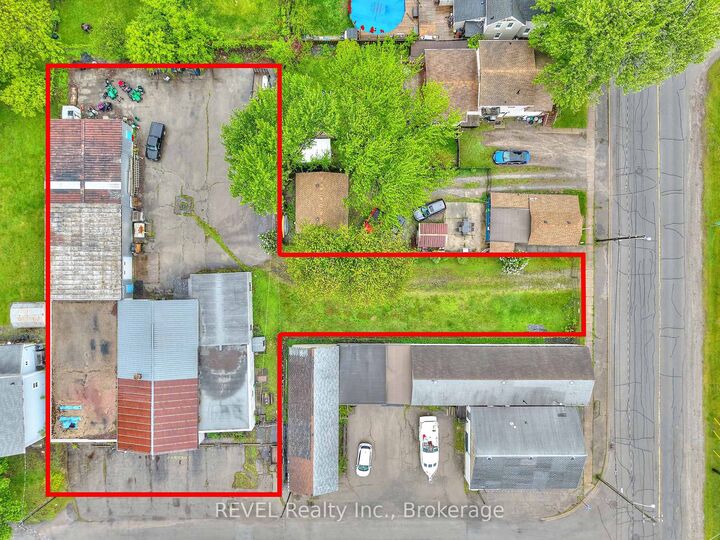 Property Photo: 23 Amelia Street ON L3K 2K8