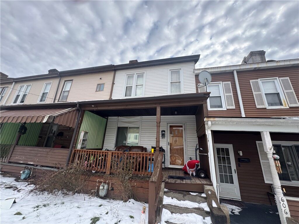 Property Photo: 608 E 17th Ave PA 15120